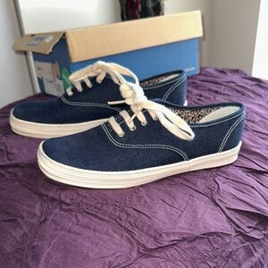Keds Navy Blue Sneakers with Cream Laces
